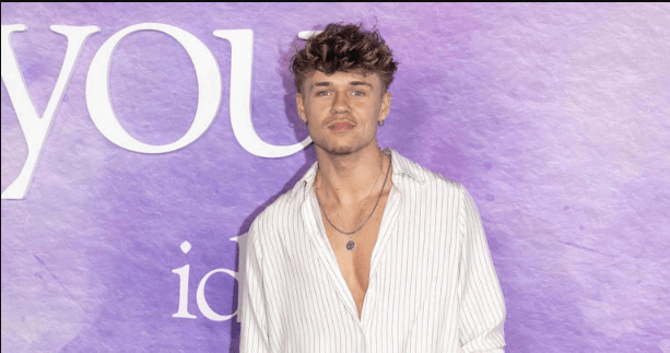 Vik White Net Worth